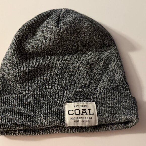 Lot of 5 beanies, 2 carhart & 3 coal - used - Picture 3 of 6